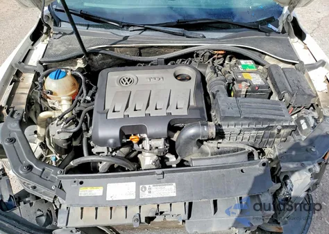 2013 Volkswagen Passat Se z USA, uszkodzony, nr VIN 1VWBN7A38DC102353